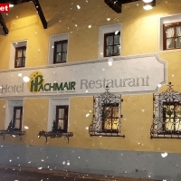 6H0W9542