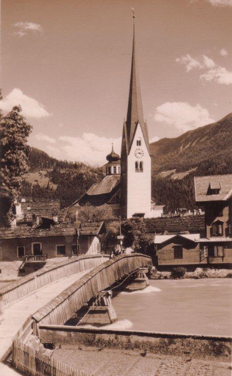 Die Zeller Brücke bildete die Grenze zwischen den Fischereirevieren der Tiroler Landesfürsten und der Salzburger Erzbischöfe.jpg