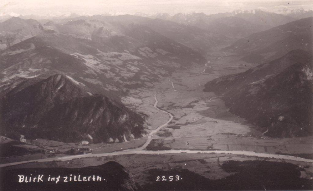 Bilck_ins_Zillertal_1935.jpg